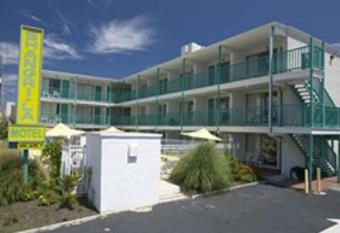 Shangri-La Motel has Balcony rooms