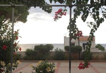 Casa Mamma Bruna has Balcony rooms