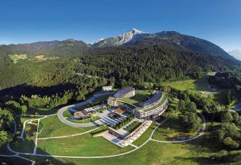 Kempinski Hotel Berchtesgaden has Balcony rooms