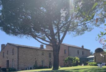 Le Manoir Saint Clair has Balcony rooms