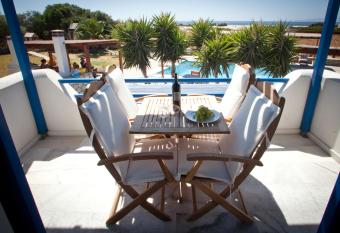 Aeraki Studios has Balcony rooms