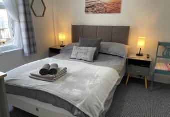 Bella Vista allows 18 year olds to book a room