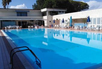 Belvedere Hotel Club has Balcony rooms