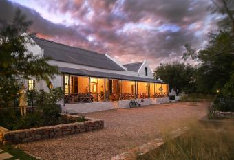 Dennehof Karoo Guesthouse has Balcony rooms