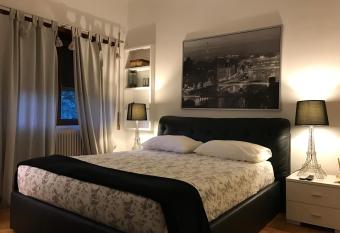 Princess B&B Frascati has Balcony rooms