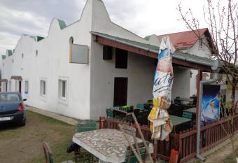 Gasthaus Enduro Bica allows 18 year olds to book a room