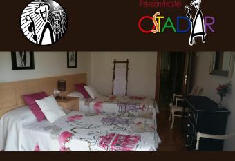 Pensi  n Ostadar allows 18 year olds to book a room