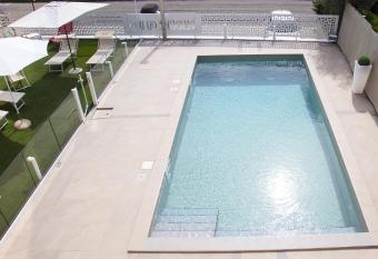 Residence Gli Ulivi allows 18 year olds to book a room