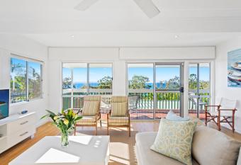 Noosa Escape 2Br Allambi Rise has Balcony rooms