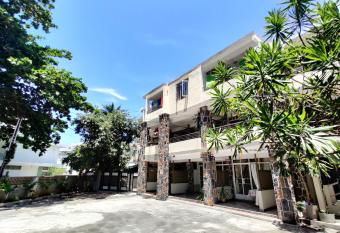 Pereybere Beach Apartments has Balcony rooms