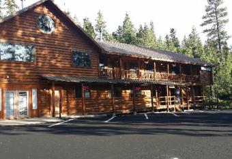 Duck Creek Village Inn allows 18 year olds to book a room