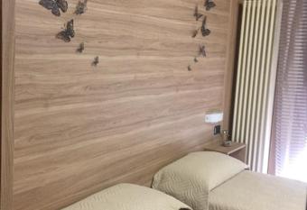 Il Fiordaliso Foresteria allows 18 year olds to book a room