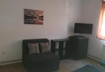 Apartment Eurho allows 18 year olds to book a room