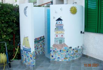 Casa Micheletti allows 18 year olds to book a room