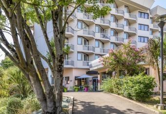 Miradour allows 18 year olds to book a room