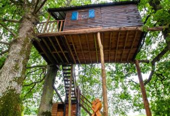 La ferme de Piardiere has Balcony rooms