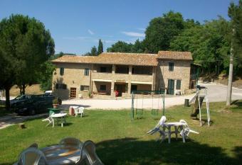 Agriturismo Longetti has Smoking rooms