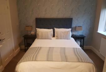 Hendford Apartments allows 18 year olds to book a room