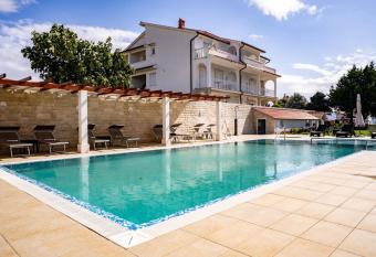 Apartments Stare Brajde has Balcony rooms