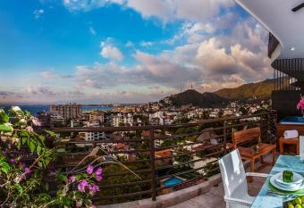 Pinnacle Resorts 180 allows 18 year olds to book a room