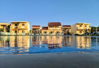 Tondoris Apartments allows 18 year olds to book a room