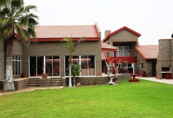 Amjicaja Guesthouse, Tours & Rentals allows 18 year olds to book a room