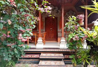 Nyoman House Ubud has Balcony rooms