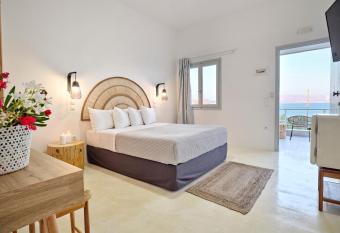 Bonatsa Beach House allows 18 year olds to book a room