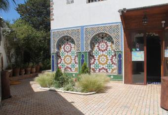Malabata Guest House has Balcony rooms