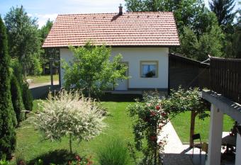 Apartment Ilija has Balcony rooms