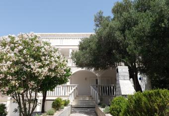 Apartments Costa Rica has Smoking/Balcony rooms