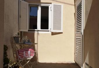 Apartment Ana allows 18 year olds to book a room