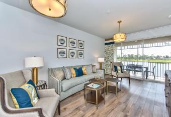 Solterra Golf Condo at the Lely Resort has Balcony rooms
