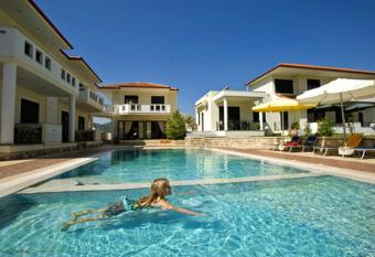 Kourtis has Balcony rooms