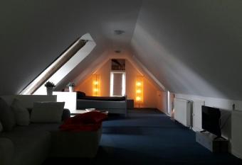 Atia Residence has Smoking/Balcony rooms