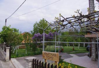 Apartment Tomy has Balcony rooms