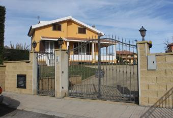 Villa Wight has Balcony rooms
