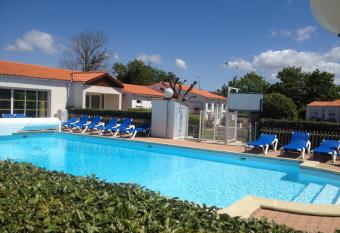 H  tel L Hermitage has Balcony rooms