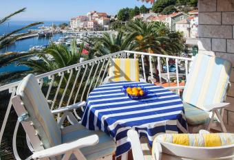 Apartments Teo has Balcony rooms