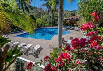 Hotel Colinas del Sol has Balcony rooms