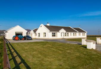 Doherty s Country Accommodation allows 18 year olds to book a room