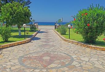 Raptis Apartments has Balcony rooms