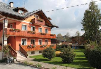 B&B La Ceresara has Balcony rooms