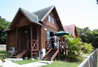 Tokashiki Guest House has Balcony rooms