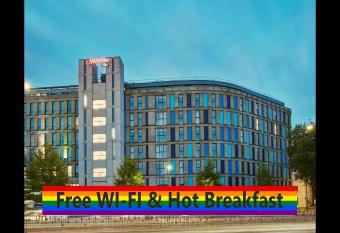 Hampton by Hilton Bristol City Centre allows 18 year olds to book a room