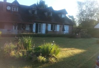 La Grange allows 18 year olds to book a room