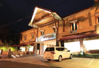 Syailendra Hotel Syariah allows 18 year olds to book a room