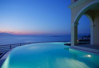 Pictures Suites has Balcony rooms