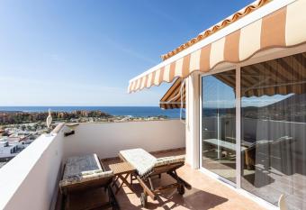 Penthouse Palm Mar has Balcony rooms