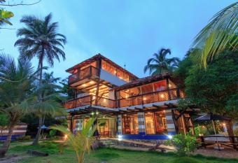 La Mar de Bien has Balcony rooms